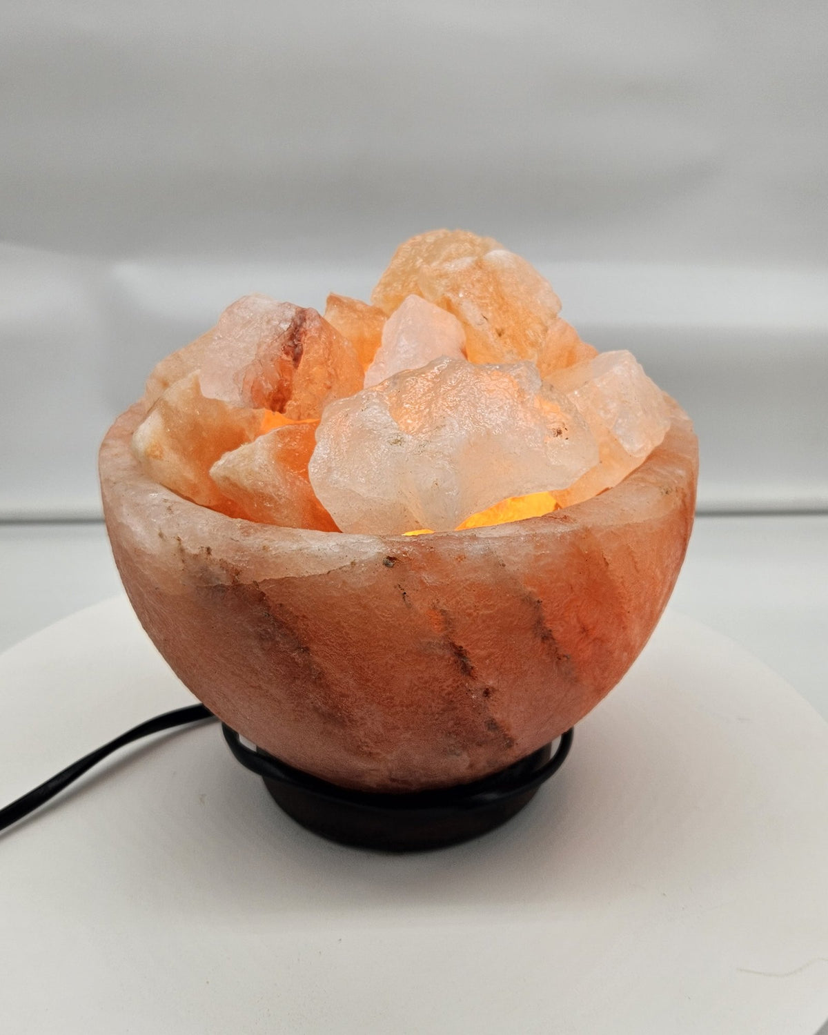 Salt bowl lamp in daylight from the front