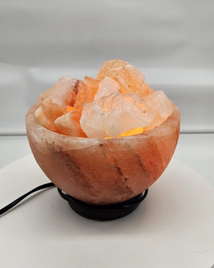 Salt bowl lamp in daylight from the front